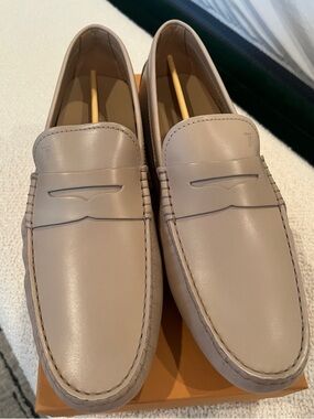 Tod's Men's Taupe Leather Penny Loafers